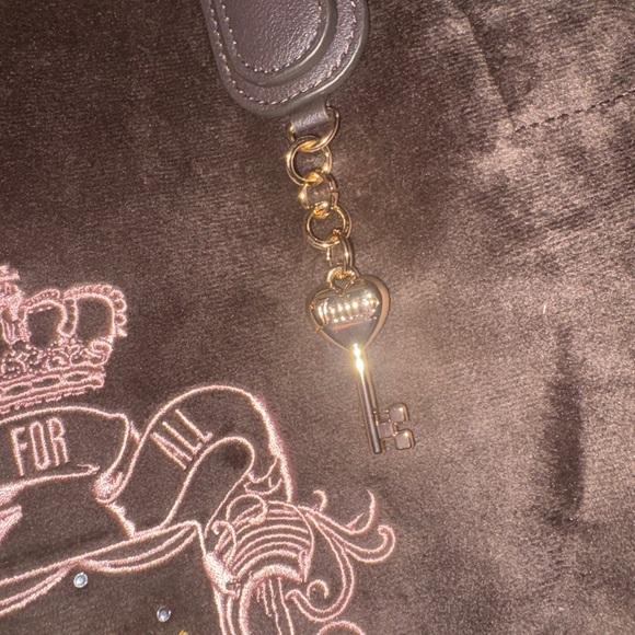 Juicy Couture Juicy For All Leopard Tote -Chocolate - Picture 2 of 8